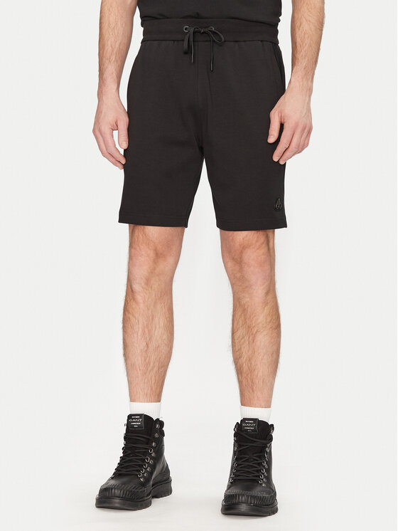 Moose Knuckles Спортни шорти Dalon M15MR807 Черен Regular Fit за Мъже цена