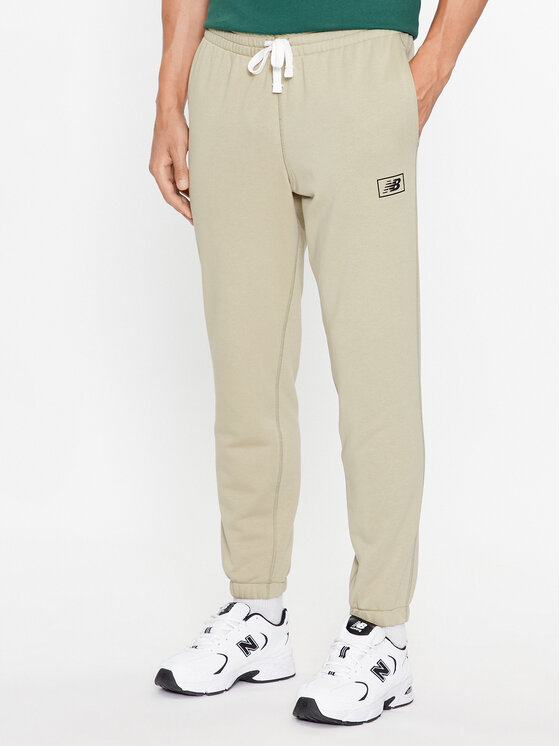 New Balance Долнище анцуг NB Essentials Sweatpant MP33509 Зелен Regular Fit за Мъже цена