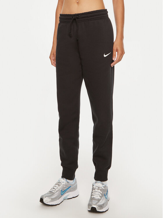 Nike Долнище анцуг FZ7626 Черен Regular Fit за Жени цена