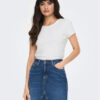 ONLY Тишърт Carlotta 15256154 Бял Tight Fit за Жени цена