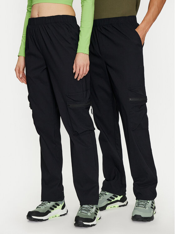 Rains Текстилни панталони Tomar Pants Regular 19300 Черен Regular Fit за Унисекс цена