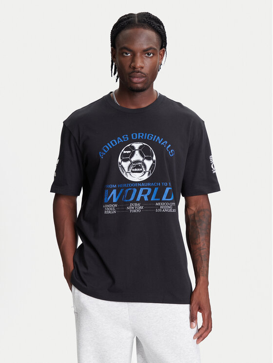 adidas Тишърт 90s Football Graphic JX3064 Черен Regular Fit цвят на ниска цена