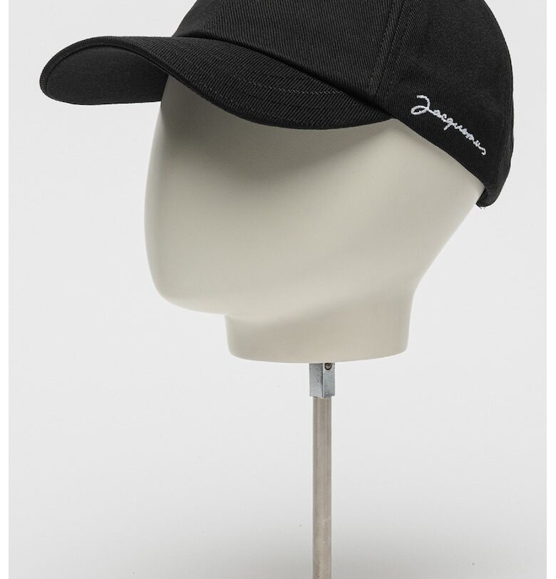 Бейзболна шапка с бродирано лого JACQUEMUS