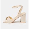 Кожени сандали с масивен ток GUESS