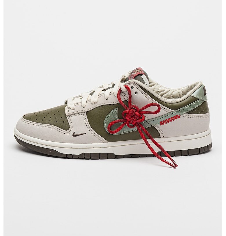 Кожени спортни обувки Dunk Low Retro с дизайн с цветен блок Nike