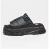 Кожени чехли Mattison с масивен дизайн Dr Martens