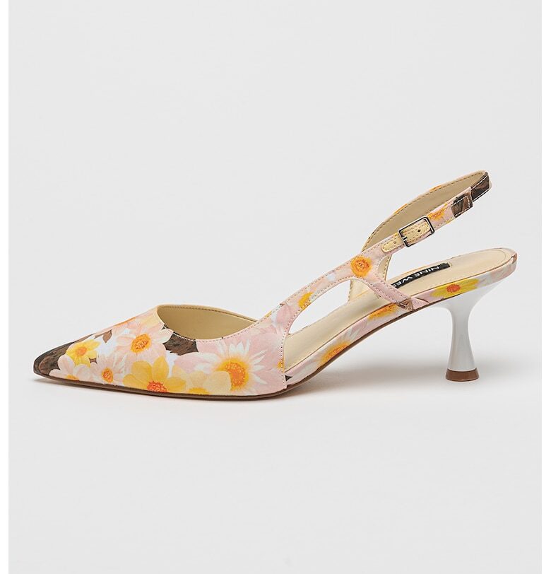 Обувки Renela с остър връх NINE WEST