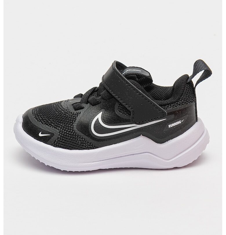 Обувки за бягане Cosmic Runner с велкро Nike