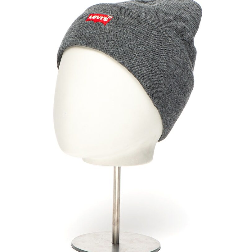 Плетена шапка с лого Levis