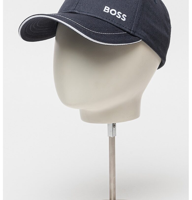 Регулируема шапка с бродирано лого BOSS