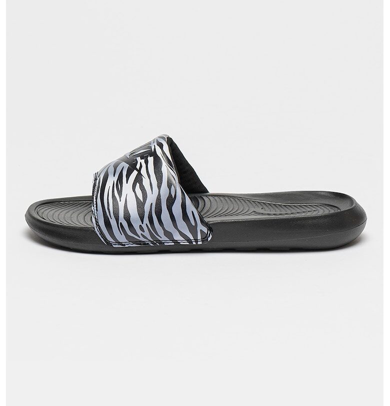 Чехли Victori One с принт Nike