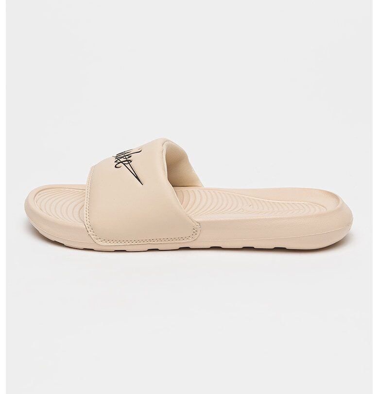 Чехли Victoryi One с лого Nike