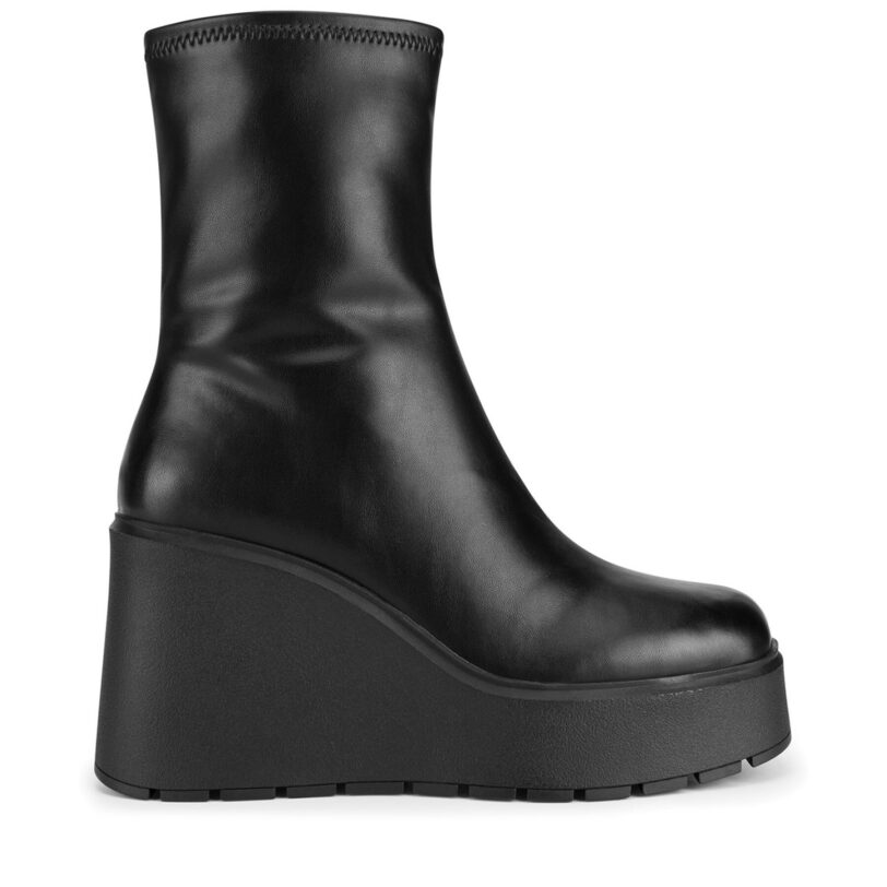 Боти DeeZee HY60195-1 Черен цвят на ниска цена