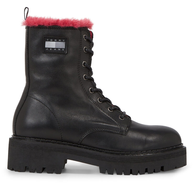 Боти Tommy Jeans Tjw W Urban Boot Smooth Ltr Wl EN0EN02402 Черен цвят на ниска цена