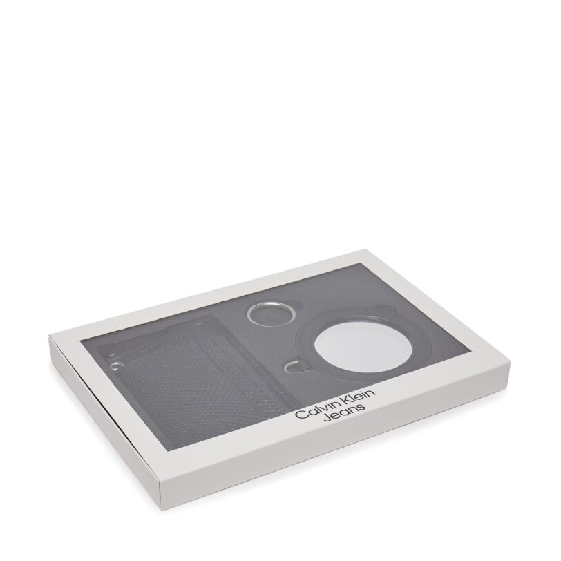 Голям дамски портфейл Calvin Klein Jeans Sculpted Wallet Round Mirror K60K611562 Черен цвят на ниска цена