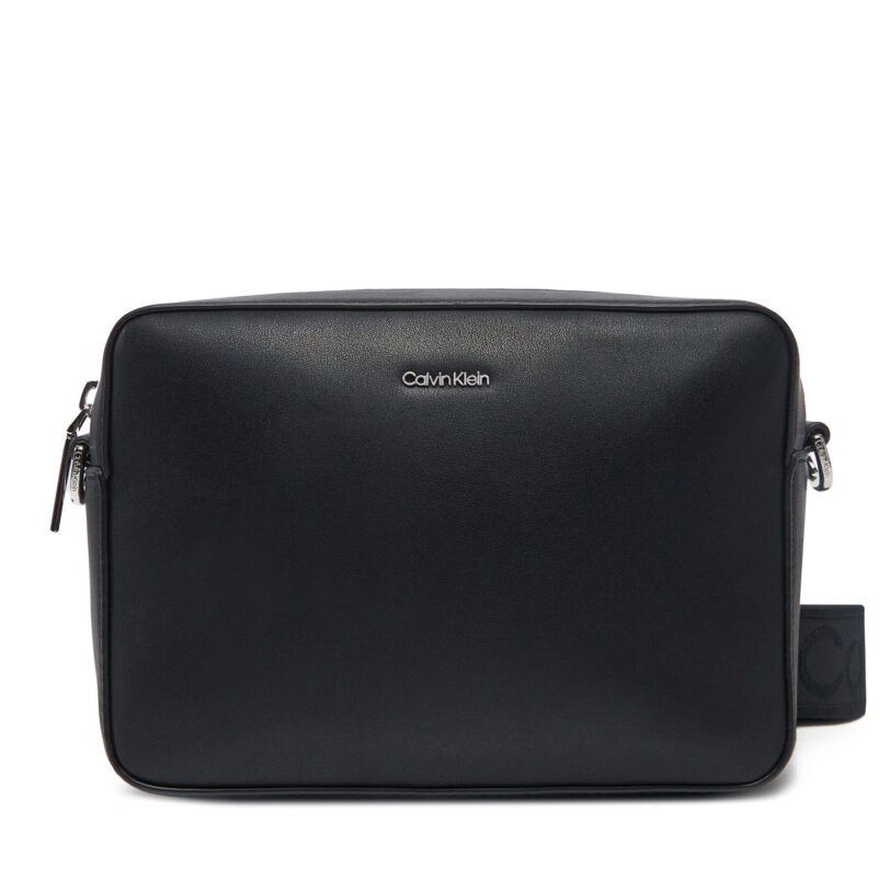 Дамска чанта Calvin Klein Ck Must Small Camera Bag K60K613145 Черен цвят на ниска цена