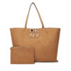 Дамска чанта DKNY R52AMJ38 Кафяв цвят на ниска цена