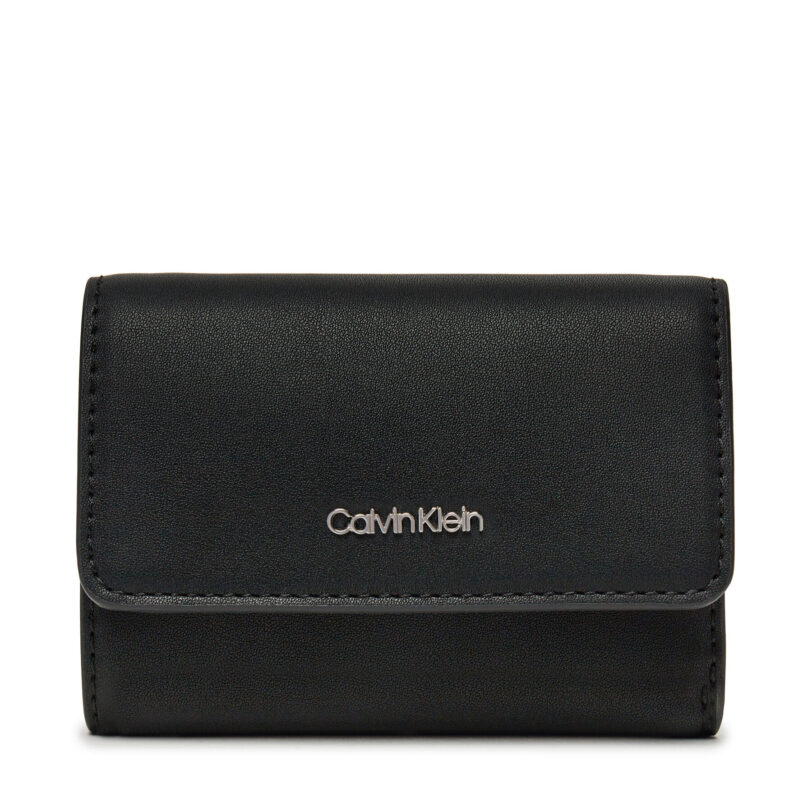 Дамски портфейл Calvin Klein Ck Must Small Trifold W/Zip LV04F1030G Черен цвят на ниска цена