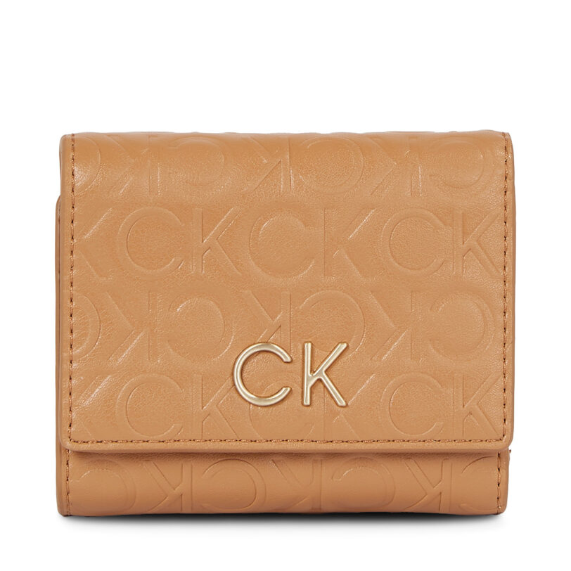 Дамски портфейл Calvin Klein Re-Lock Trifold Xs Emb K60K611321 Кафяв цвят на ниска цена