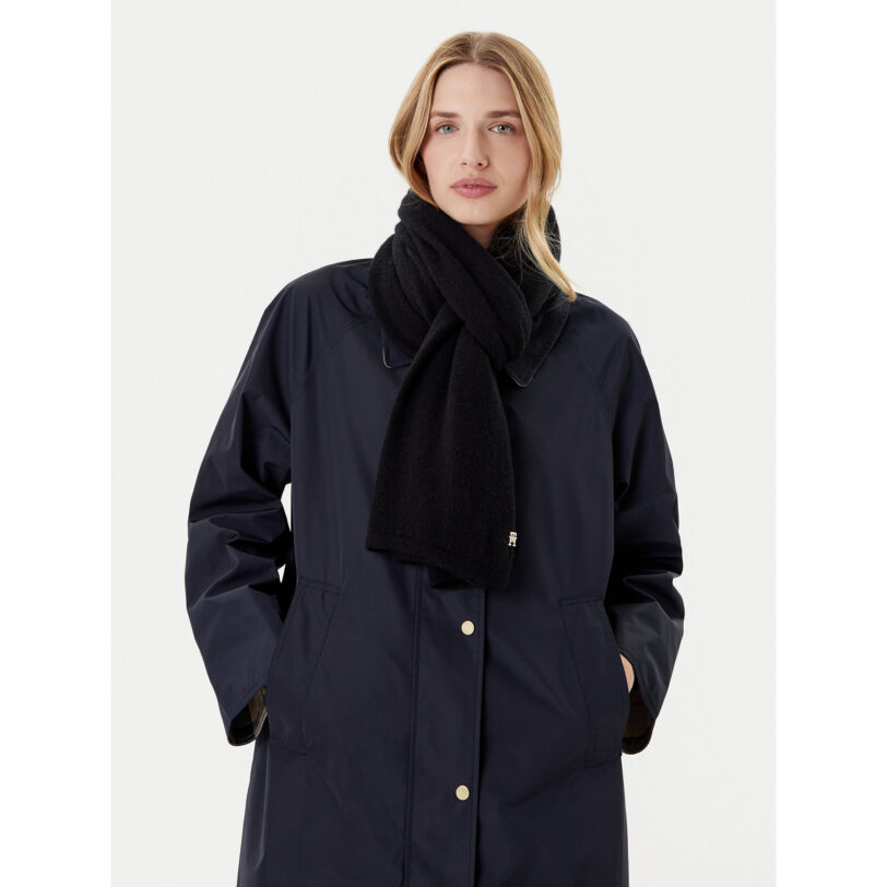 Зимен шал Tommy Hilfiger AW0AW17790 Черен цвят на ниска цена
