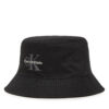 Капела Calvin Klein Jeans Bucket LV04G5020G Черен цвят на ниска цена