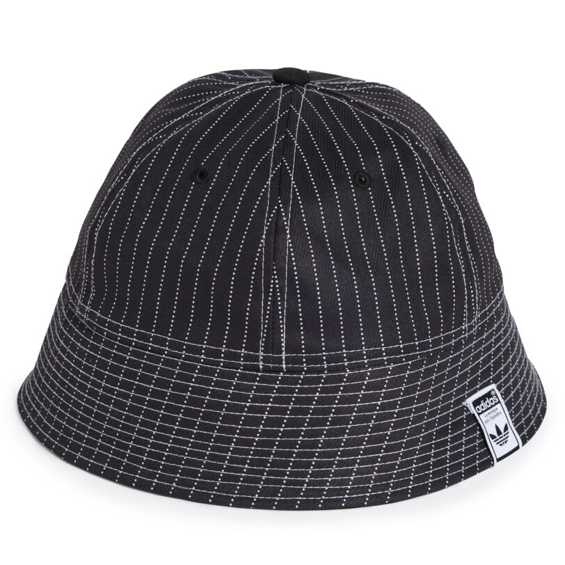 Капела adidas Bucket JD0995 Черен цвят на ниска цена
