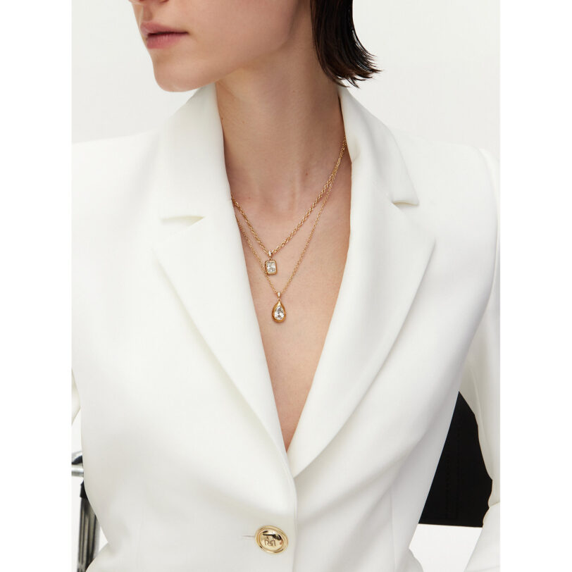Колие Guess JUBN05 242JW Златист цвят на ниска цена