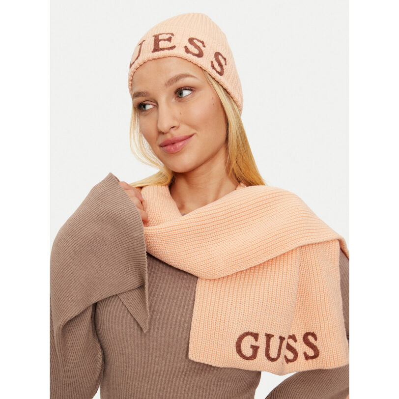 Комплект шал и шапка Guess GFBOXW P4402 Розов цвят на ниска цена