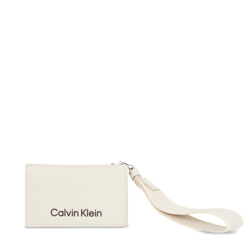 Малък дамски портфейл Calvin Klein Gracie K60K611689 Бежов цвят на ниска цена