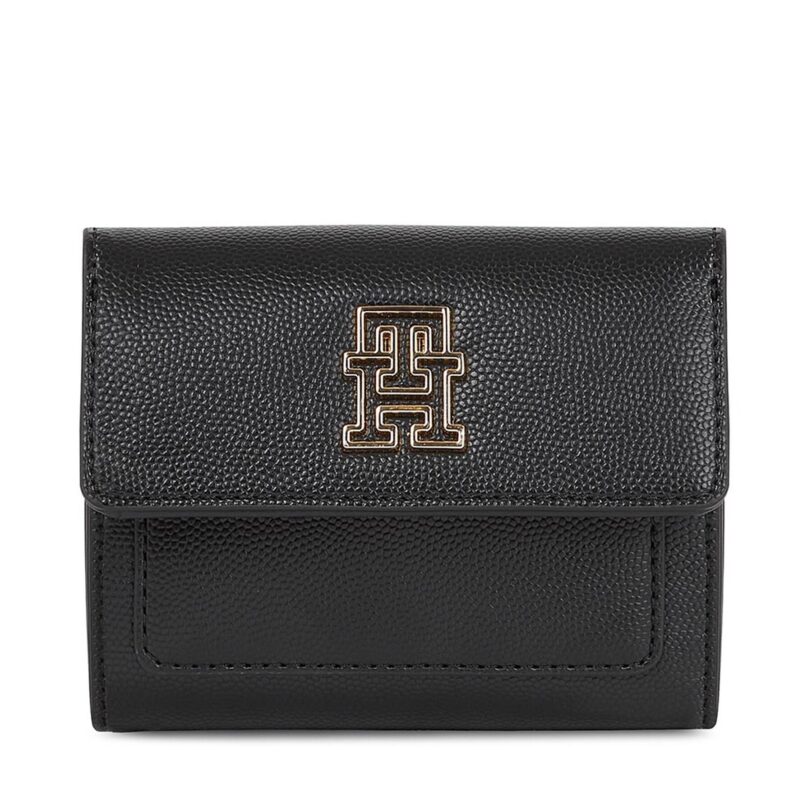 Малък дамски портфейл Tommy Hilfiger Th Timeless Med Flap W Bill AW0AW15258 Черен цвят на ниска цена