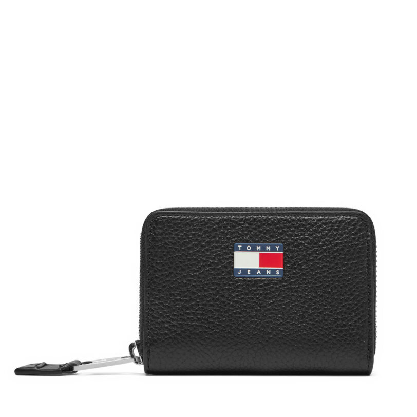 Малък дамски портфейл Tommy Jeans Tjw Must Small Za AW0AW17642 Черен цвят на ниска цена