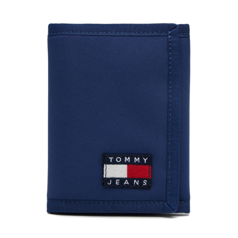 Малък мъжки портфейл Tommy Jeans Tjm Ess Daily Nylon Tri Wallet AM0AM13269 Тъмносин цвят на ниска цена