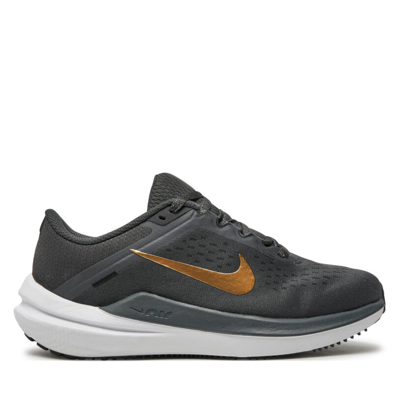 Маратонки за бягане Nike Winflo 10 DV4023 005 Черен цвят на ниска цена