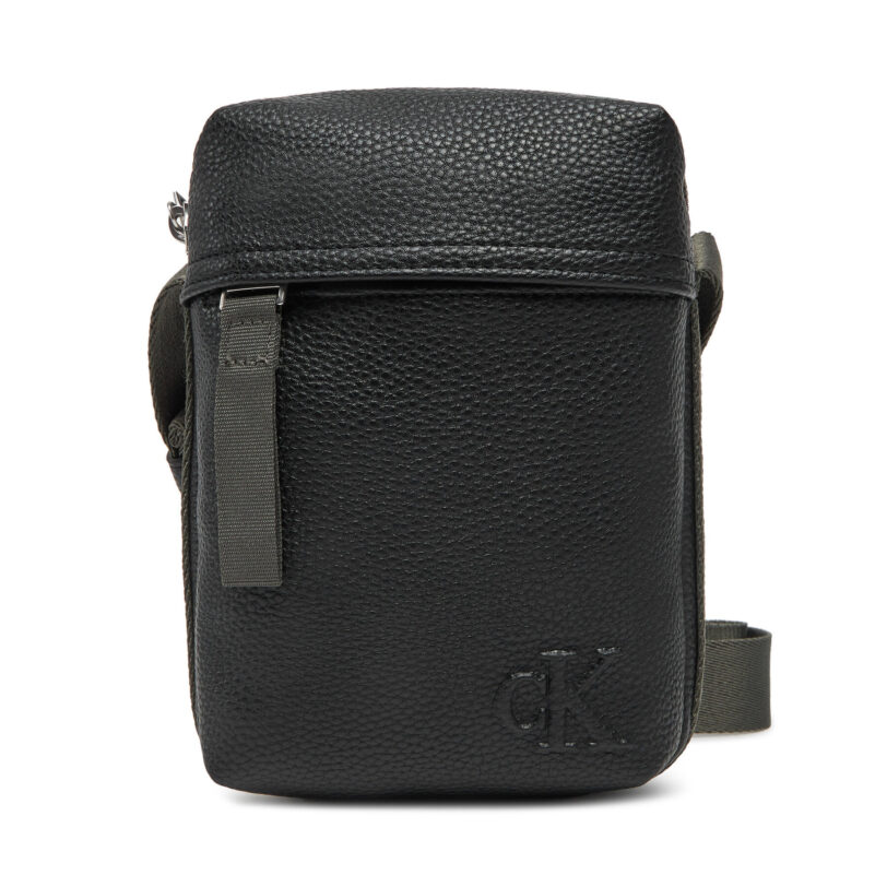 Мъжка чантичка Calvin Klein Jeans Cargo Reporter Bag LV04G3080G Черен цвят на ниска цена