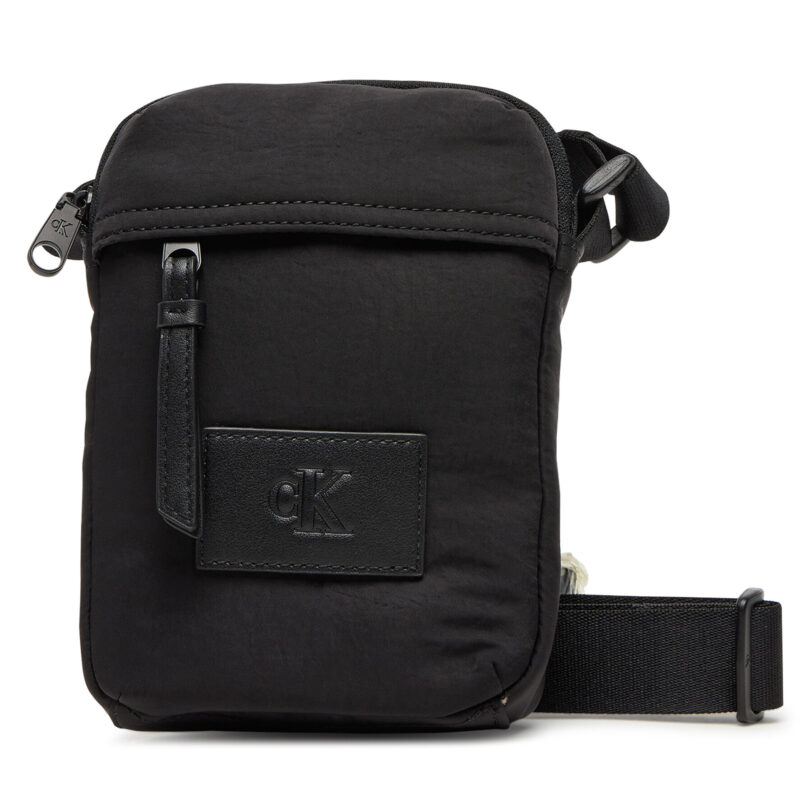 Мъжка чантичка Calvin Klein Jeans Metro Nylon Reporter Bag LV04G3089G Черен цвят на ниска цена