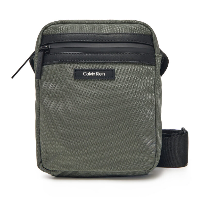 Мъжка чантичка Calvin Klein K50K512772 Черен цвят на ниска цена