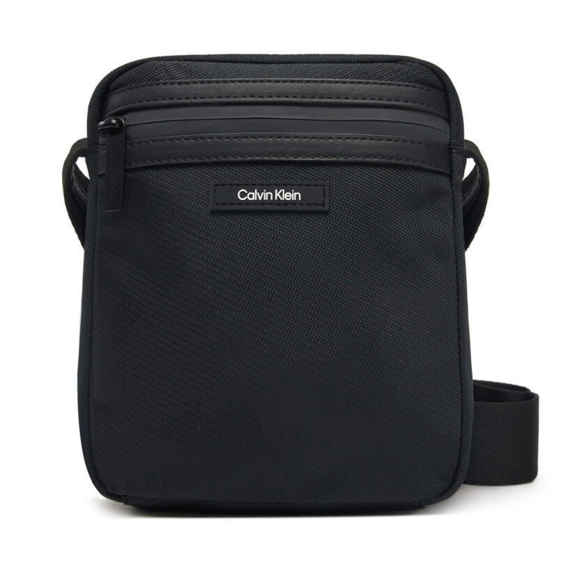 Мъжка чантичка Calvin Klein K50K512884 Черен цвят на ниска цена