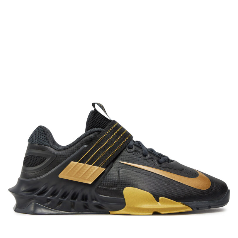 Обувки за фитнес зала Nike Savaleos CV5708 001 Черен цвят на ниска цена