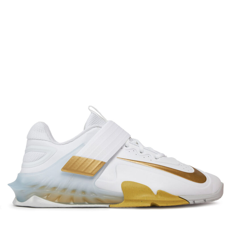 Обувки за фитнес зала Nike Savalos CV5708 101 Бял цвят на ниска цена
