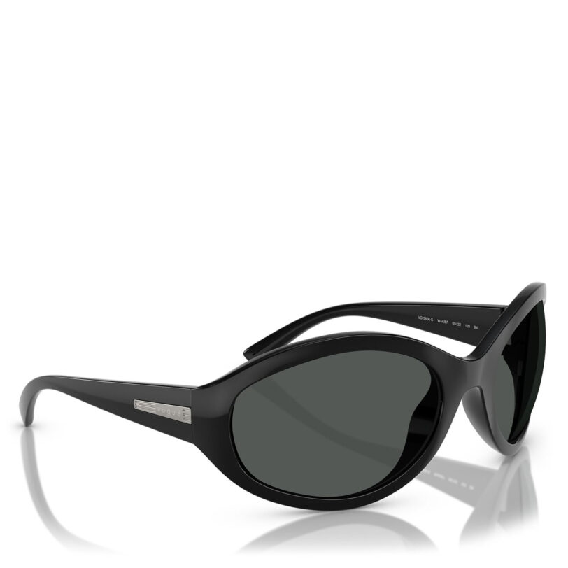 Слънчеви очила Vogue 0VO5606S 65 W44/87 Черен цвят на ниска цена