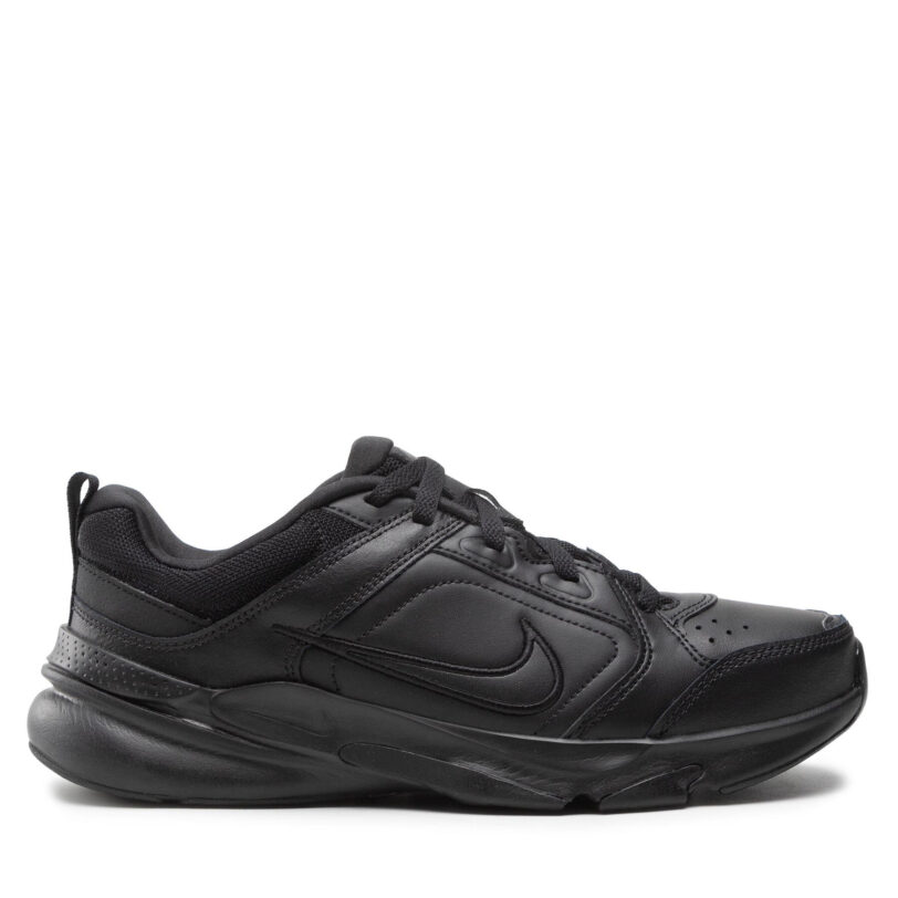 Сникърси Nike Defyallday DJ1196 001 Черен цвят на ниска цена