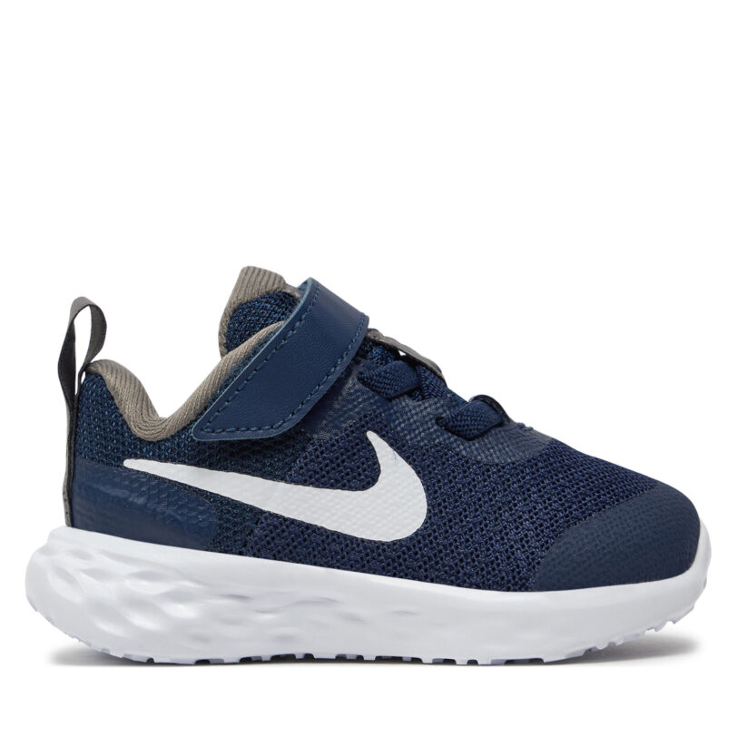 Сникърси Nike Revolution 6 Nn (TDV) DD1094 400 Тъмносин цвят на ниска цена