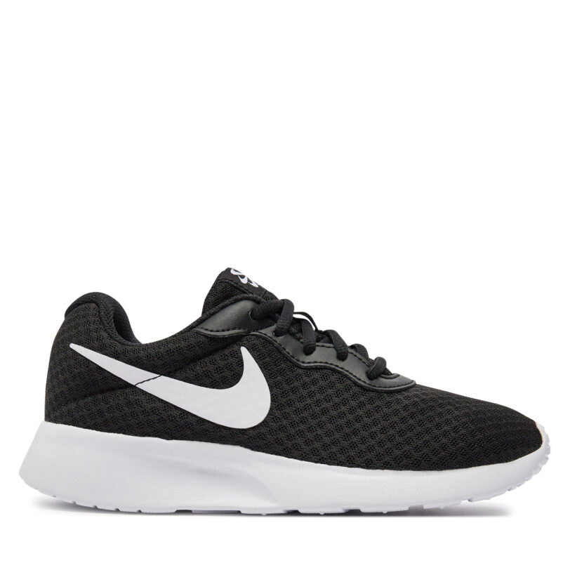 Сникърси Nike Tanjun DJ6257 004 Черен цвят на ниска цена