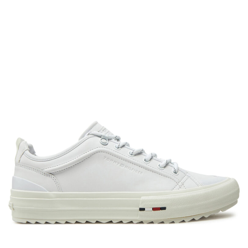 Сникърси Tommy Hilfiger Th Hi Vulc Cleat Low Lth FM0FM05452 Бял цвят на ниска цена