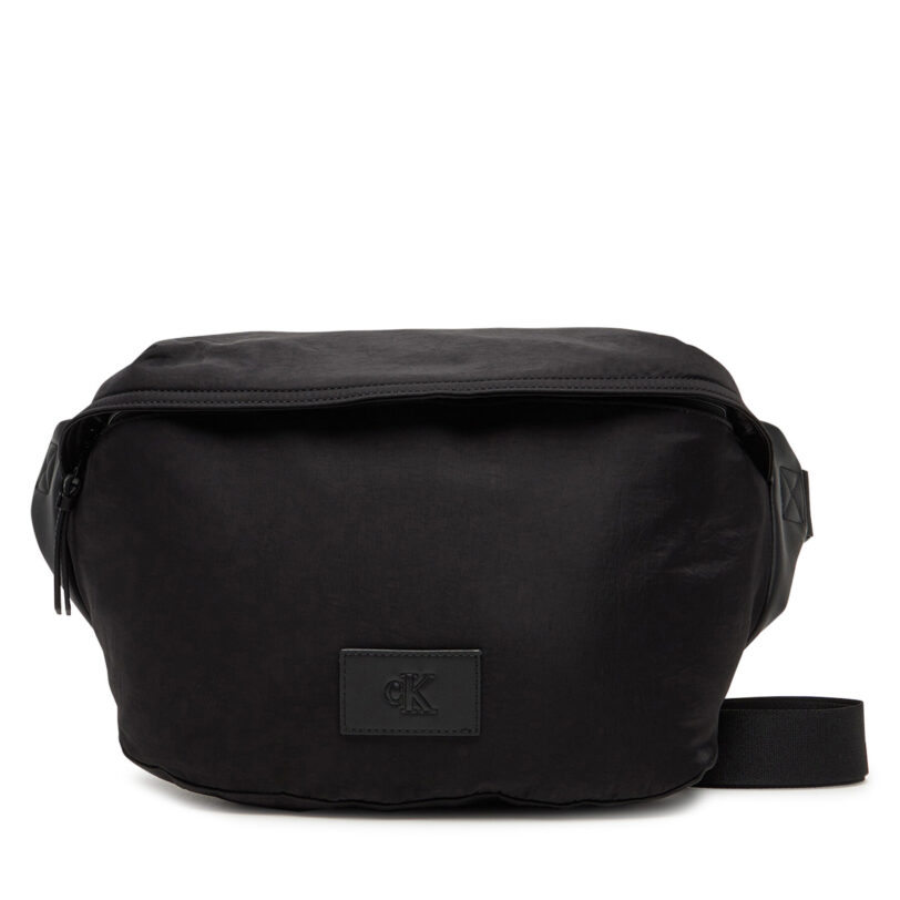 Чанта за кръст Calvin Klein Jeans Metro Nylon Oversized Waistbag LV04G3088G Черен цвят на ниска цена