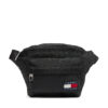 Чанта за кръст Tommy Jeans Tjm Ess Daily Bumbag AM0AM13390 Черен цвят на ниска цена