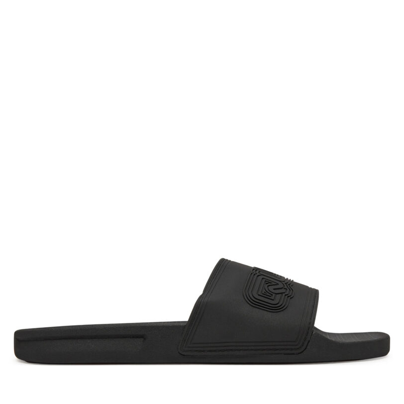 Чехли Quiksilver 800255 Черен цвят на ниска цена