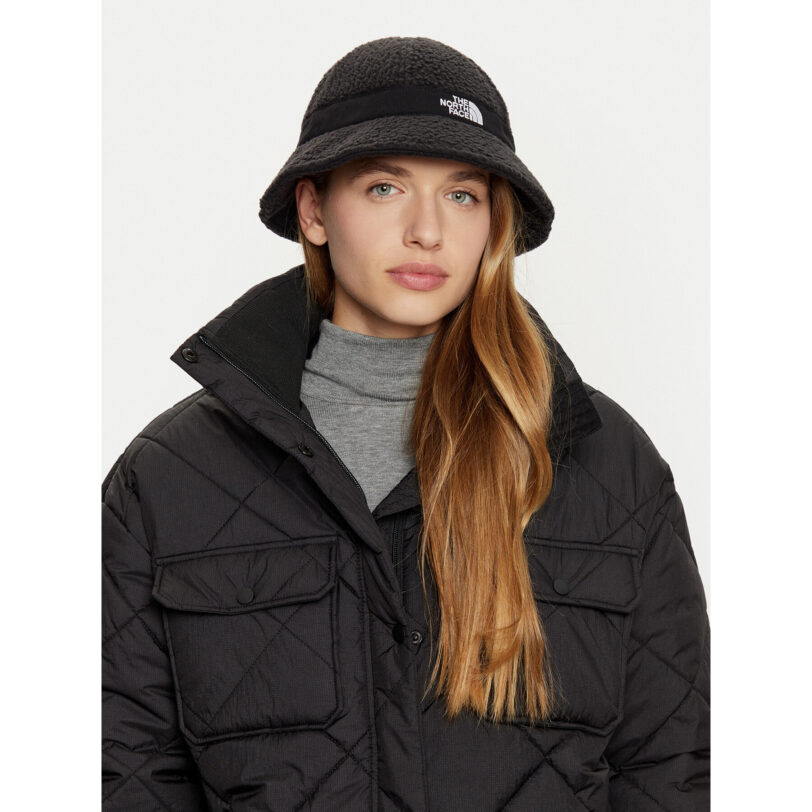 Шапка The North Face NF0A8882JK31 Черен цвят на ниска цена