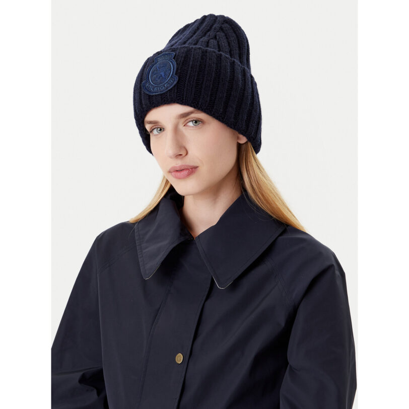 Шапка Tommy Hilfiger Th Crest Fluffy AW0AW18210 Тъмносин цвят на ниска цена