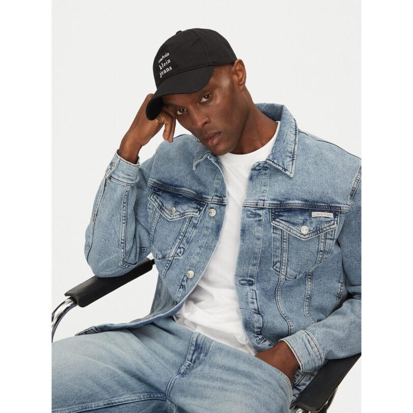 Шапка с козирка Calvin Klein Jeans Seasonal Printed LV04G5036G Черен цвят на ниска цена